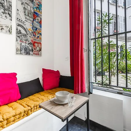 Apartment Amazing 2p - Place Saint Georges/ Martyrs Paris